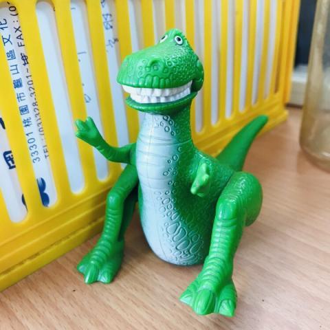 提供翻譯社期刊服務的專家Tree's nest