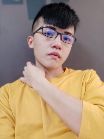 提供油畫服務的專家白翔升