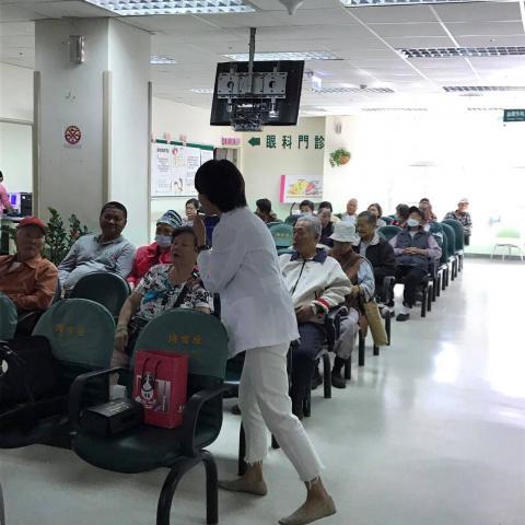 Ms.RR/ 餓餓小姐 - 醫院團體衛教。
以最平易近人的語言（國台英語皆可）告訴大家營養的重要性喔！