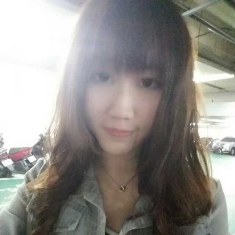 提供模特兒服務的專家李恩寧