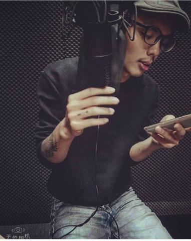 提供旅遊logo服務的專家駱昱晨