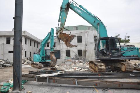 立勝環保有限公司 - 拆除廠房