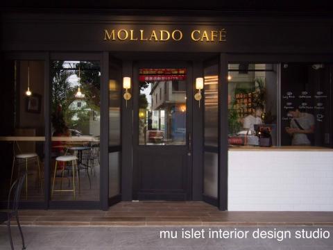 沐嶼室內設計工作室 - ※新作
大社區/商空

木紋磁磚/塑膠地板/地鐵磁磚/人造石/鐵件/平條玻璃/茶鏡/木作

非常感謝業主讓我們大膽的設計與呈現。

結合簡約北歐風格與輕盈工業風設計，
加上巧妙設計的燈飾擺設，
打造舒服乾淨的空間感，
自由挪動的地下室讓業主可以隨興發揮，
成為喧鬧城市中的一畝靜田。