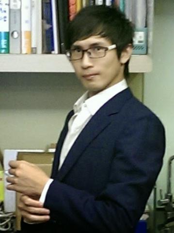 陳立衫 - 游泳的人怎麼可能一直拿相機拍照啦~上傳照片這項真是逼死人