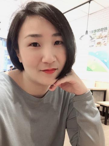 提供素描畫服務的專家楊善媛