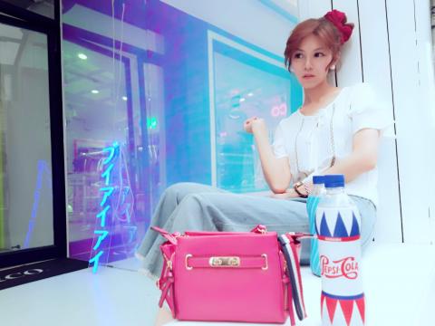 金貝貝總編 - 百事可樂活動篇 金貝貝總編 - 百事可樂活動篇