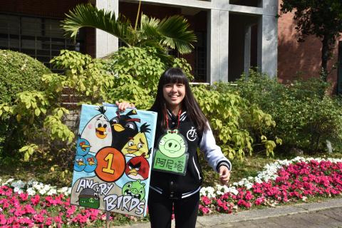 提供工資服務的專家許嘉芳