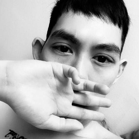 提供dcard寫手服務的專家Valen Huang