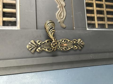 萬鑫金屬嚴秀珠 - 三段鎖