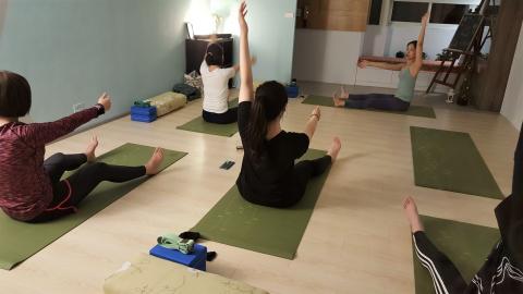 Mobidouer【墊上私人教練】(前創文果、安靜種子) - 瑜珈提斯、核心皮拉提斯 Mobidouer【墊上私人教練】(前創文果、安靜種子) - 瑜珈提斯、核心皮拉提斯