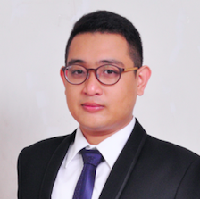 提供公證代辦服務的專家鄭敬庭