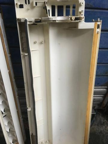 王漢翔 {翔欸} - 分離式室內機背板清洗後