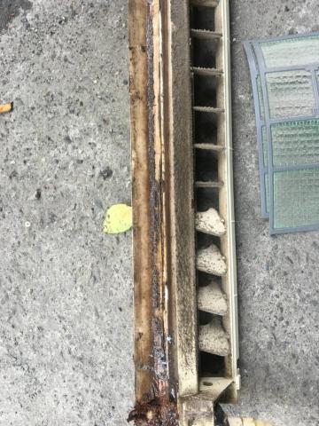 王漢翔 {翔欸} - 分離式室內機水槽清洗前