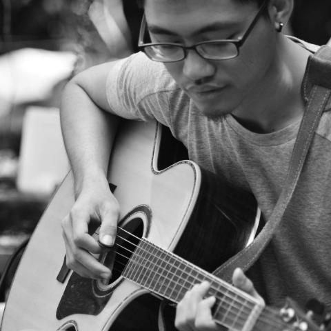 提供配樂服務的專家王崇翰