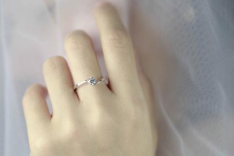 東星珠寶國際有限公司 - 