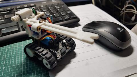 九重葛創客工作室 - 個人設計-Armeba(搭載橡皮筋砲台)