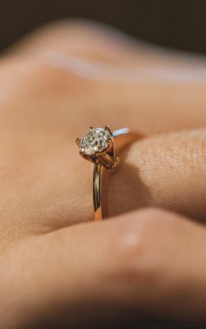 東星珠寶國際有限公司 - 