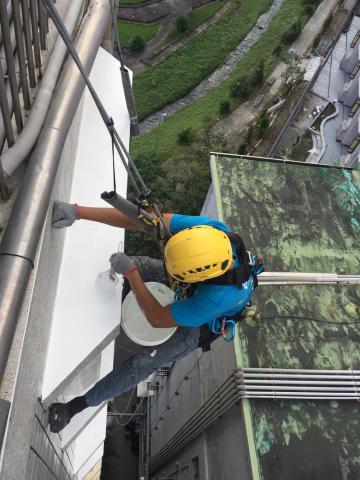 彩瑞實業有限公司 - 外牆防水施工