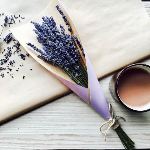 家裡宅個人商業藝術設計 - 商品攝影及後製