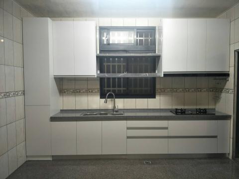 松榆系統傢俱 - LG人造石 瓦斯筒藏在左下