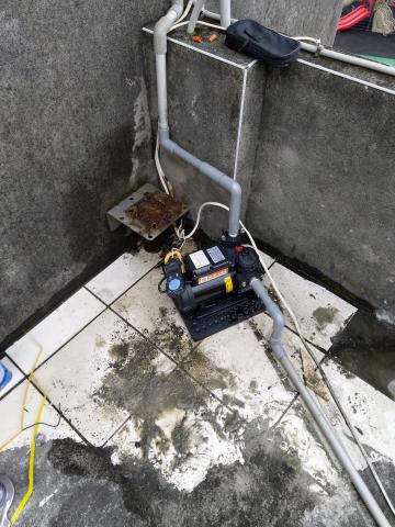 家庭裝修師傅 - 馬達安裝