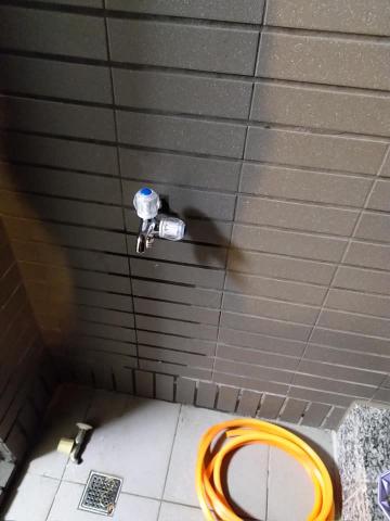 家庭裝修師傅 - 水龍頭安裝