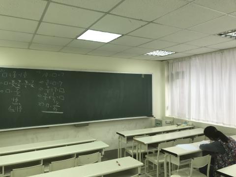 Sam - 教小六數學 也是很開心