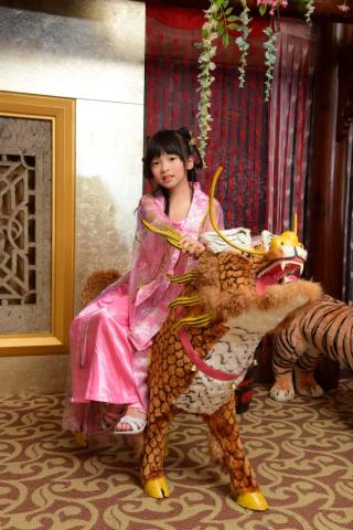 忠興廣告有限公司 - 