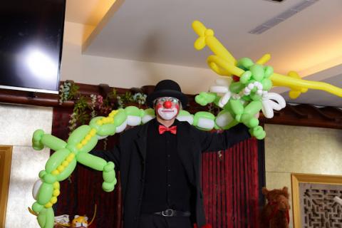 忠興廣告有限公司 - 