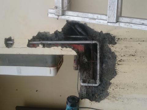 太陽電工程 - 抓漏水施工