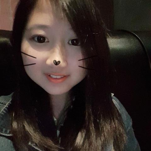 提供台中代客包裝禮物服務的專家周思妤