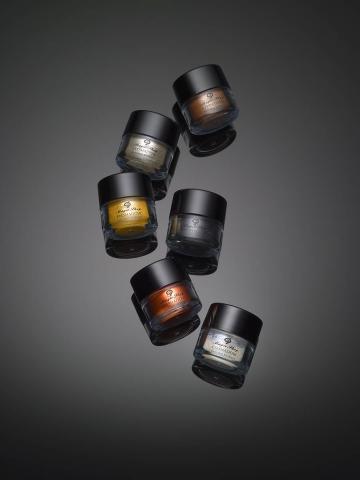 波光弄影造像工作室 - 請看網頁www.wave-light.com