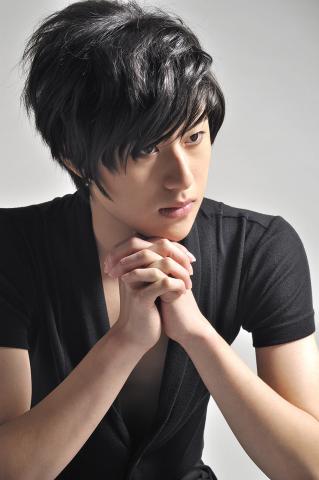 波光弄影造像工作室 - 請看網頁www.wave-light.com