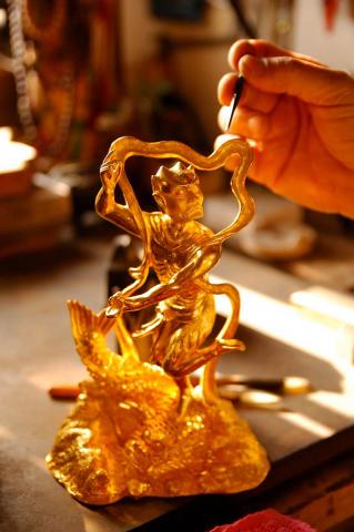 波光弄影造像工作室 - 請看網頁www.wave-light.com