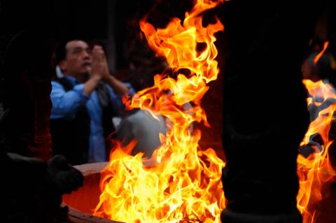 波光弄影造像工作室 - 請看網頁www.wave-light.com