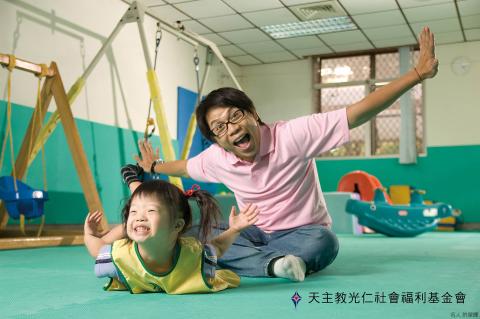 波光弄影造像工作室 - 請看網頁www.wave-light.com