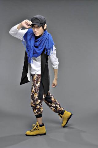 波光弄影造像工作室 - 請看網頁www.wave-light.com