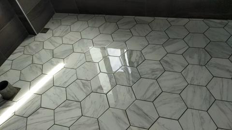 提供壁磚服務的專家魚仔銘