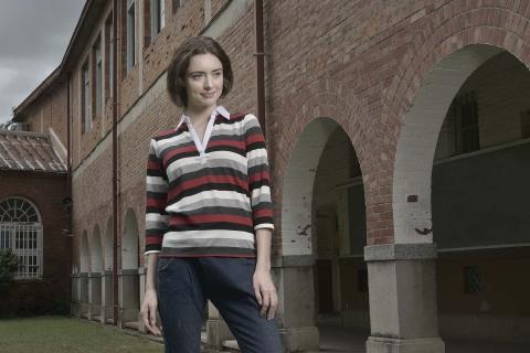 波光弄影造像工作室 - 請看網頁www.wave-light.com