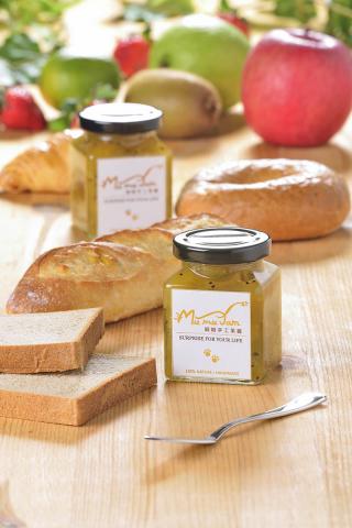 波光弄影造像工作室 - 請看網頁www.wave-light.com