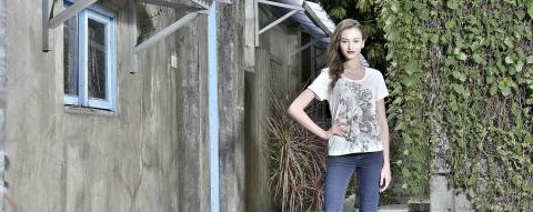 波光弄影造像工作室 - 請看網頁www.wave-light.com