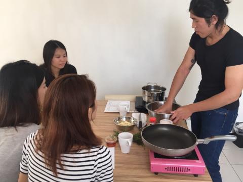 鄭博韓 - 義大利料理教學
*主餐
*麵食
*飯類
*傳統開胃料理
*排餐類型
*料理教學