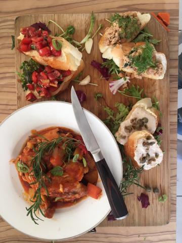 鄭博韓 - 義大利料理教學
*主餐
*麵食
*飯類
*傳統開胃料理
*排餐類型
*料理教學