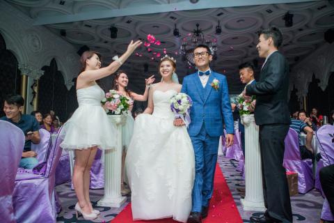 龍攝 - 
龍攝(台中) 0912382770 
LINE:lung-sir 
freedomlung2510@gmail.com

https://www.flickr.com/photos/lungsir/page5
https://www.facebook.com/FreedomLR/?ref=settings 


