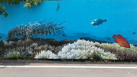 飛鴿牆壁彩繪 - 社區彩繪