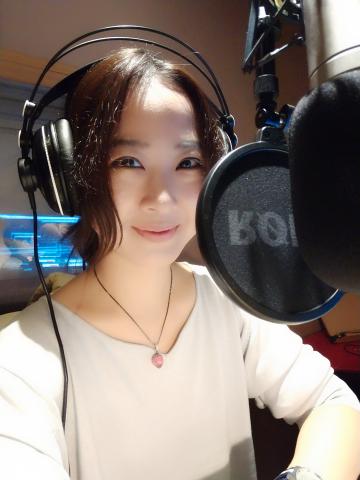 Bibi - 錄音室工作照，這也是我的每日生活。