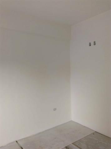 十八彩油漆工程 - 