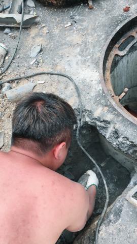 皇丞營造有限公司 - 行義路20磅人孔修改