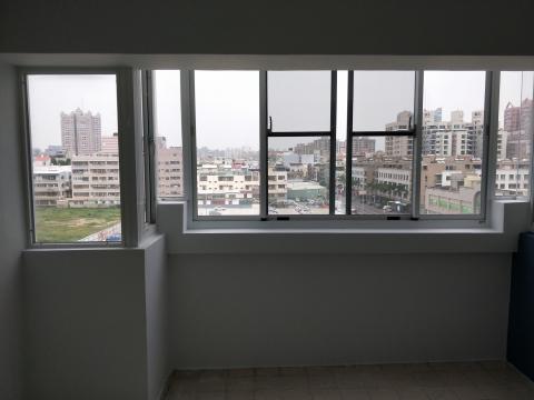 王峻瑋-專業油漆 - 磁磚改為牆面完成圖