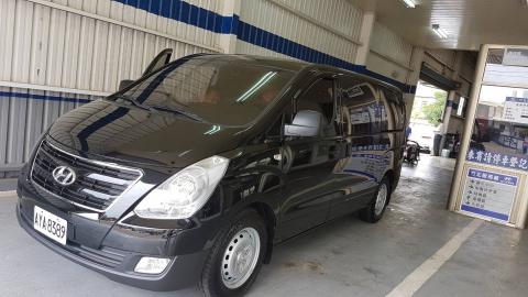 李先生 - 九人座新車 寬敞 好坐